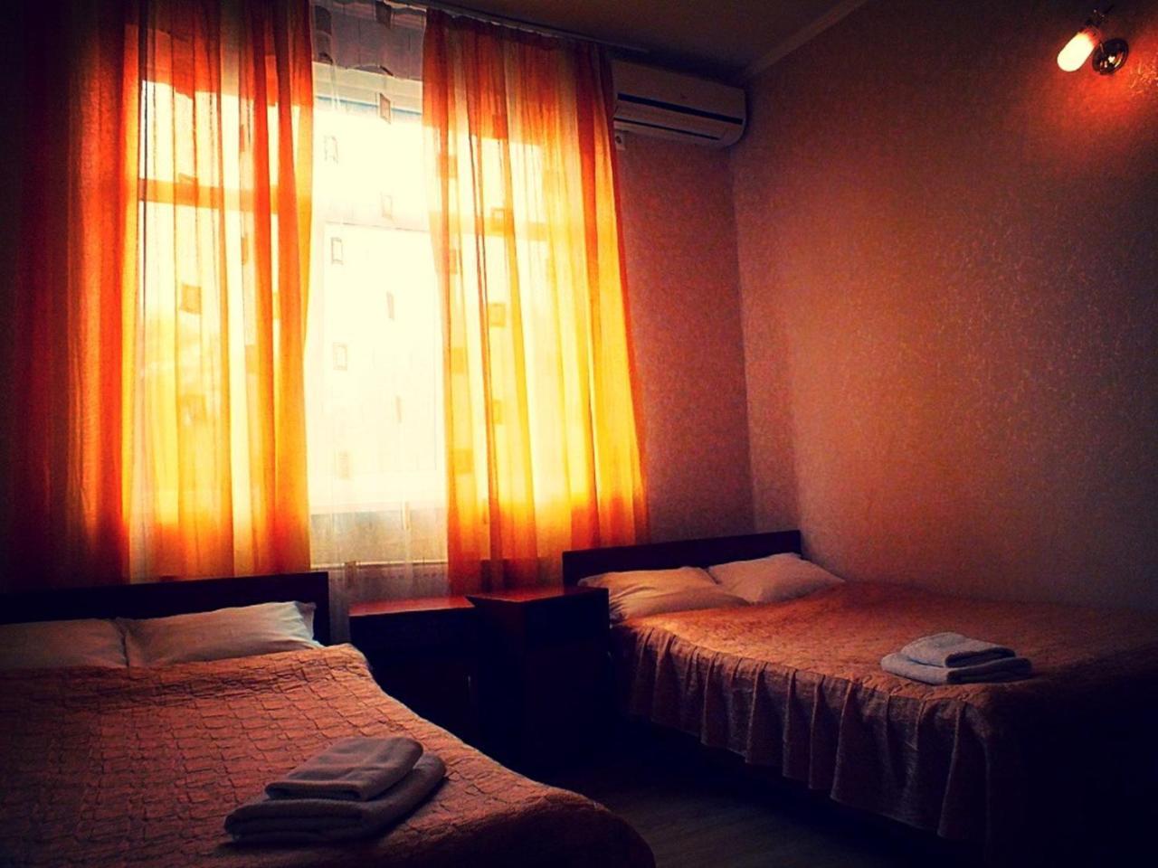 Vorontsovskiy Hotel Мелітополь Екстер'єр фото