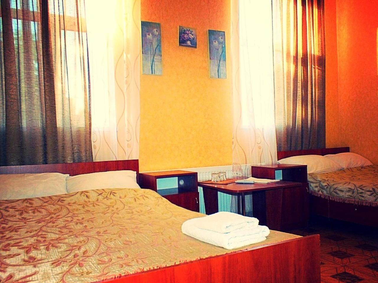Vorontsovskiy Hotel Мелітополь Екстер'єр фото
